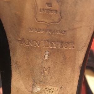 Ann Taylor black leather 3 in heel